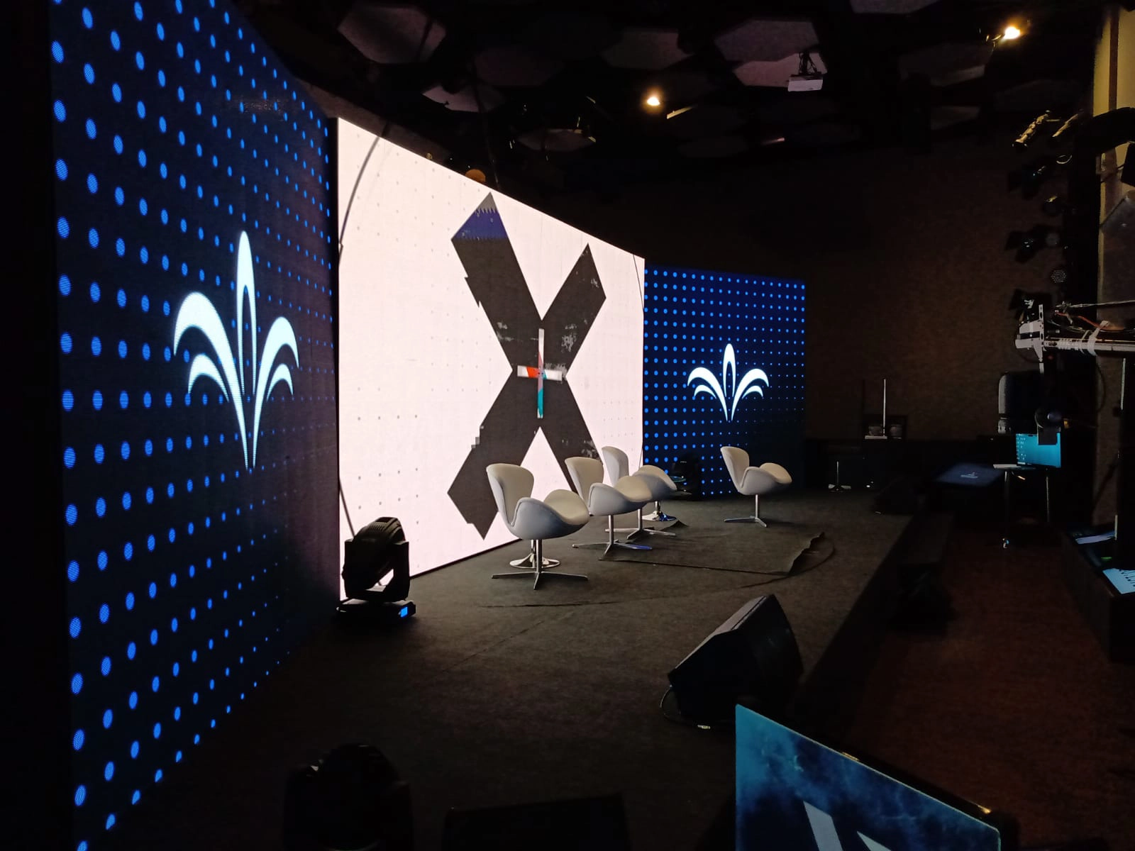 painel de led Aluguel e Locação de painel de led, P2, P3, testeira, curvo